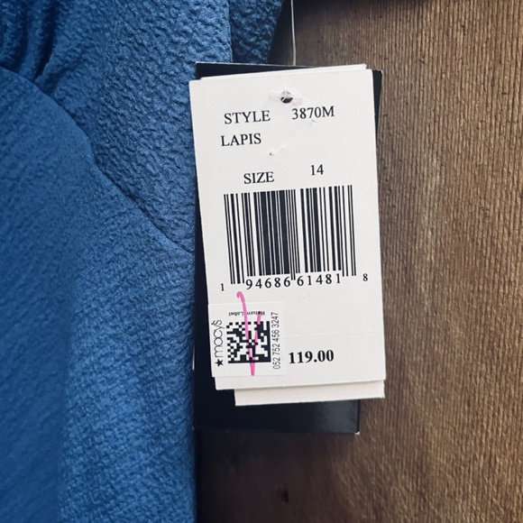 Taylor Women's Sleeveless V-Neck Shirred Sheath Dress Size 14 - Picture 8 of 16